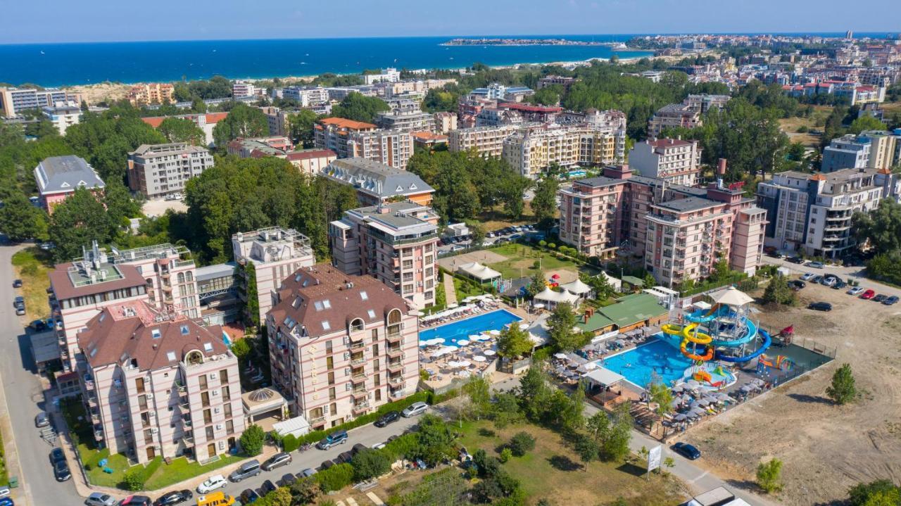 Tarsis Club & Aquapark - All Inclusive Pantai Sunny Bagian luar foto